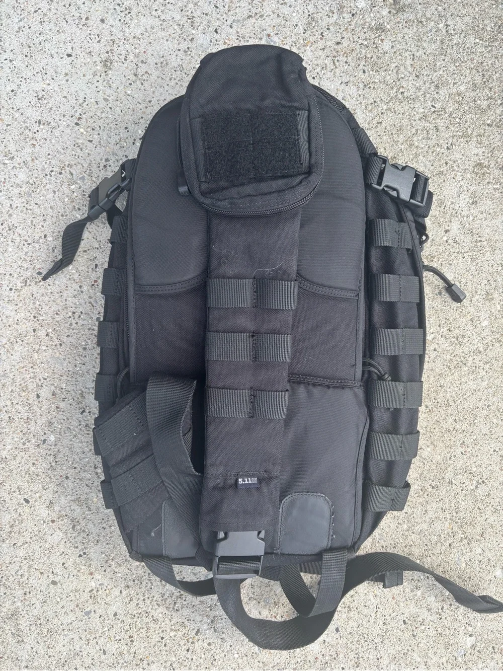 5.11 Tactical MOAB 10 sling bag features durable, water-resistant 1050D nylon - Picture 3 of 4